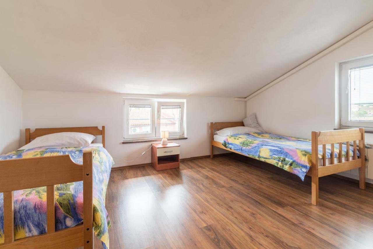 Antonija Apartment พูลา ภายนอก รูปภาพ