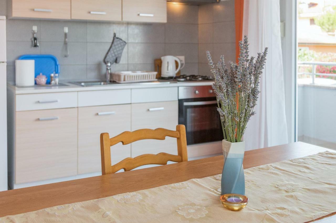 Antonija Apartment พูลา ภายนอก รูปภาพ