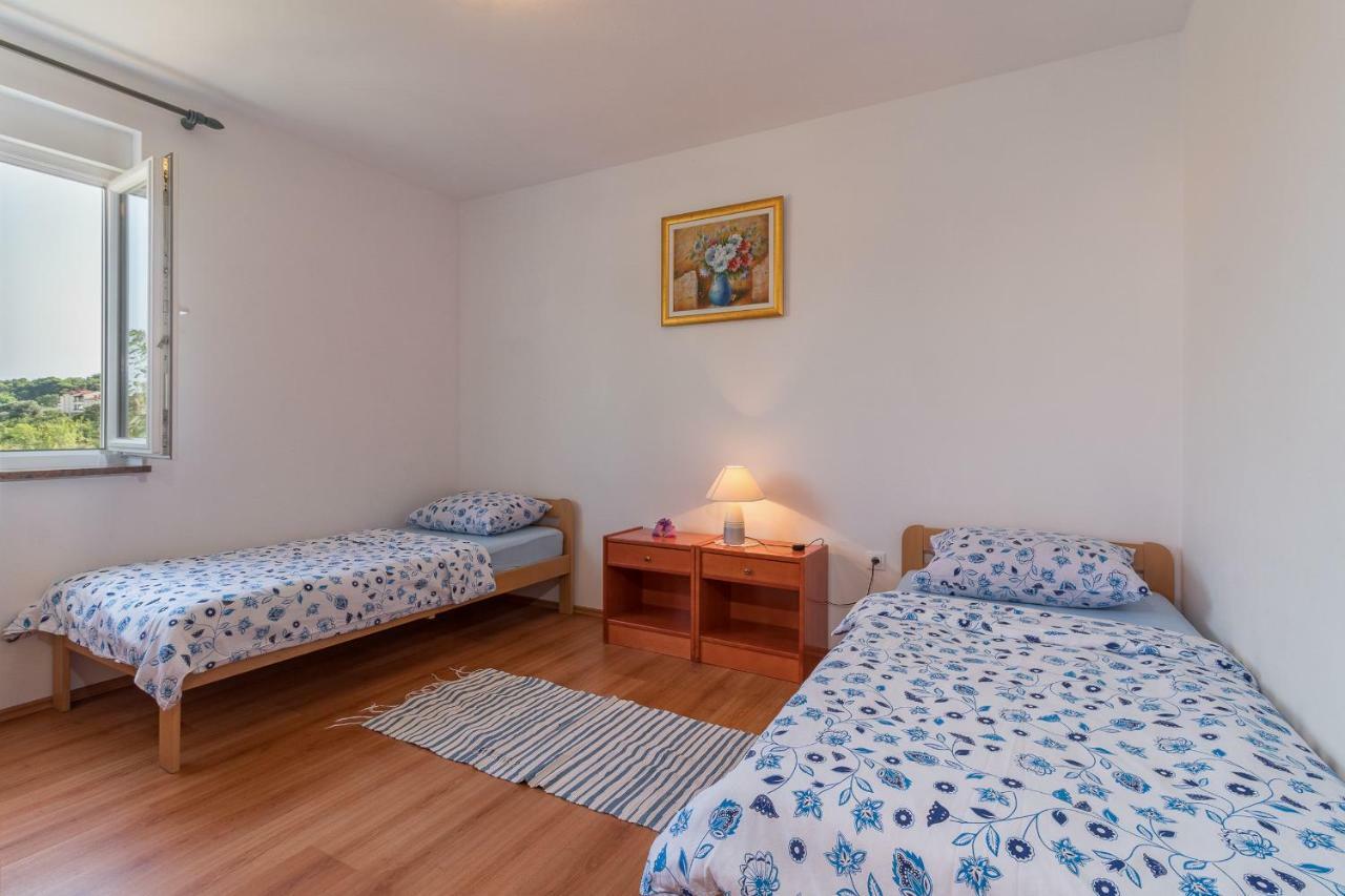 Antonija Apartment พูลา ภายนอก รูปภาพ